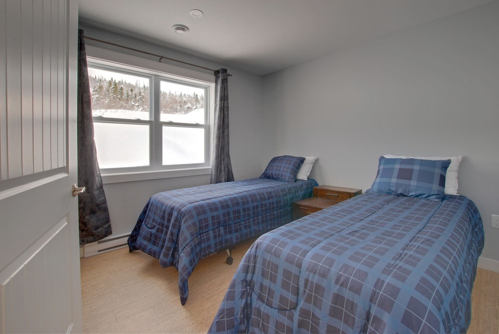 Corner Brook Hotel | Appalachian Chalets & RV