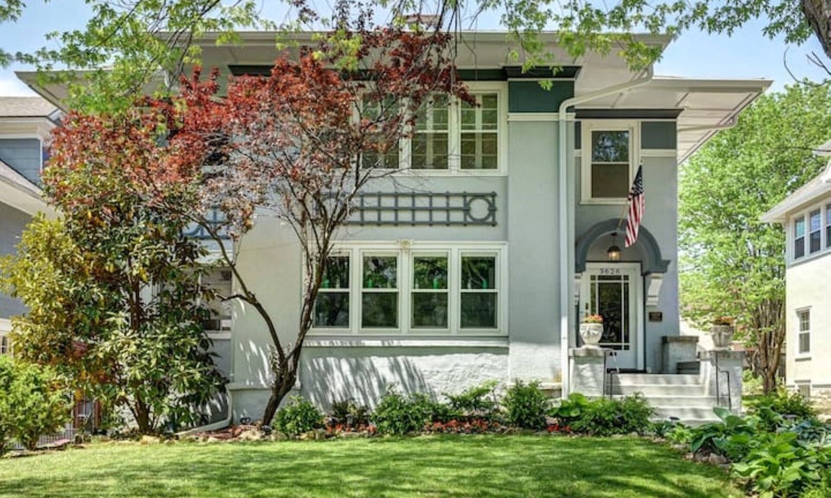 Hanover Place House | Historic Home in the Heart of the City on Street Car Line.