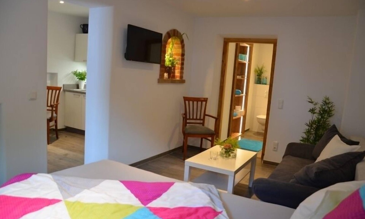 Hart Apartment | Katharina