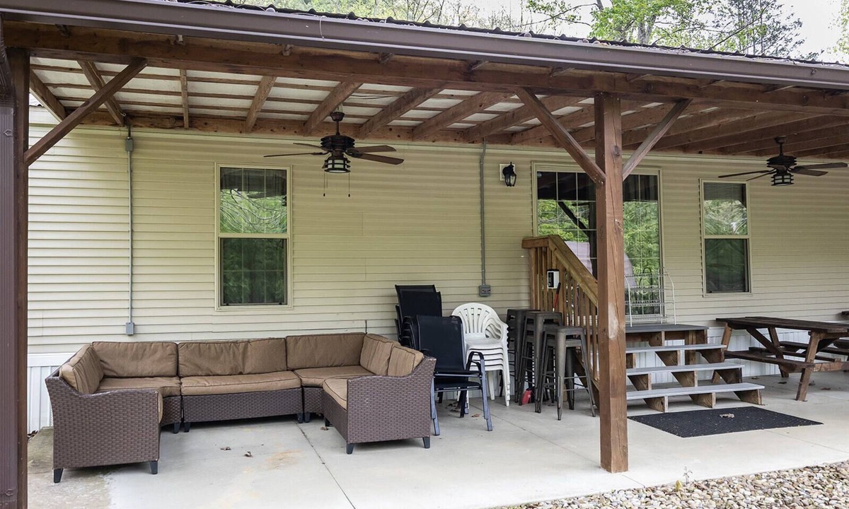 Loudonville House | Riverfront Get-A-Way