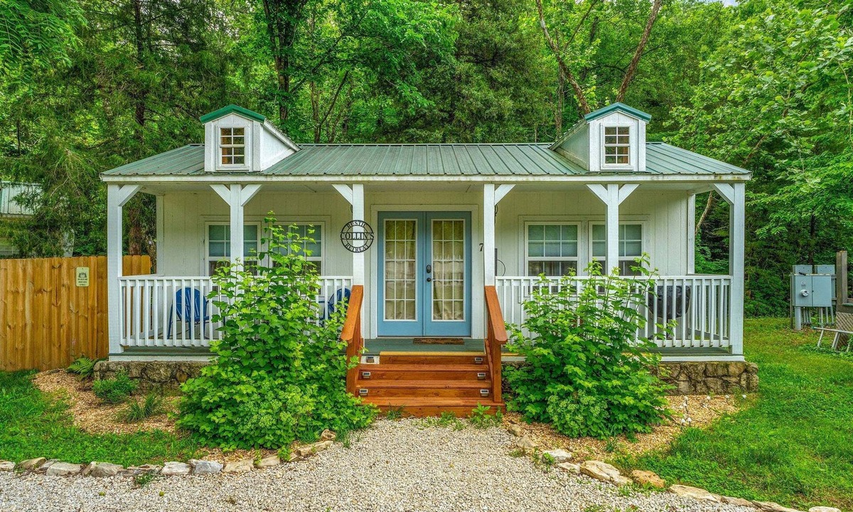 Blue Eye Cabin | Stylish Creekside Escape | Pool + Hot Tub