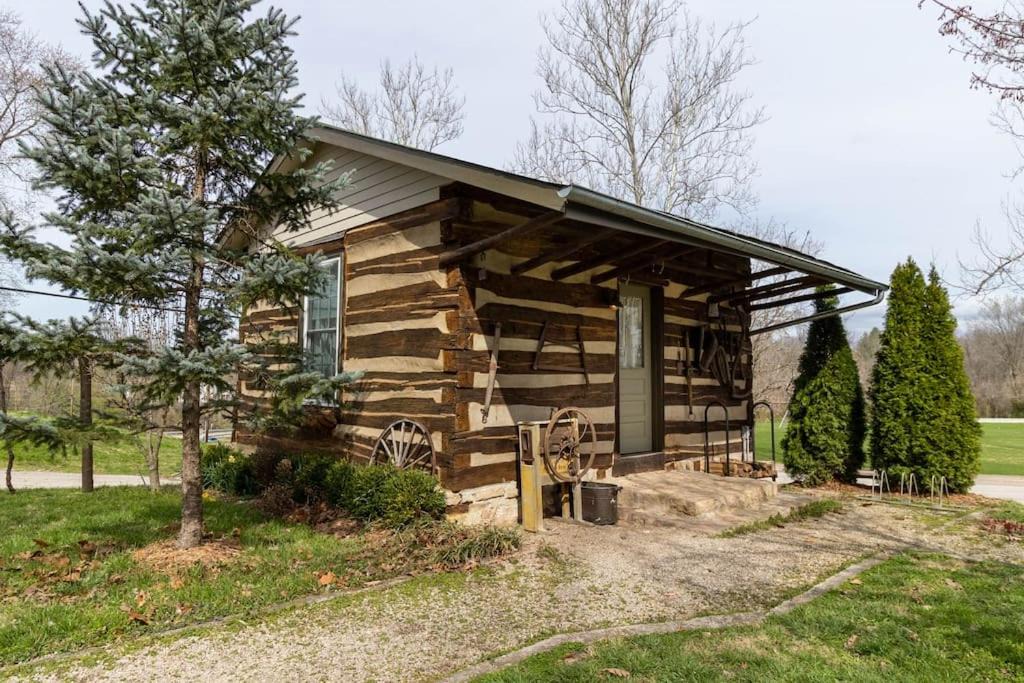 Augusta House | The Small Cabin-The Augusta Guest Collection