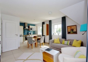 Beachfront vacation rental with a balcony, access to the pool and sauna - Rex Rugia H-1010 - in Göhren