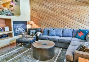 Cedars Powder Day Townhome: Ski-In, Ski-Out in Breckenridge