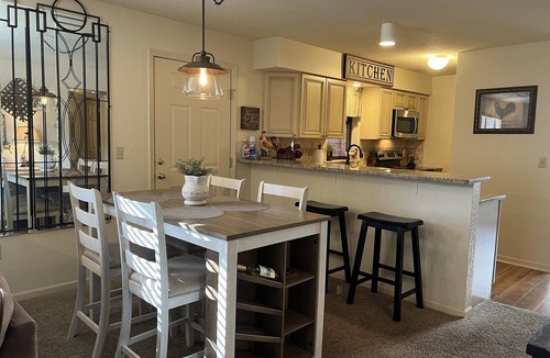 Table Rock Condo | "Best of The Pointe" 7 Night Discount~Walk-In Unit~Golf~Pickleball~Indoor Pool