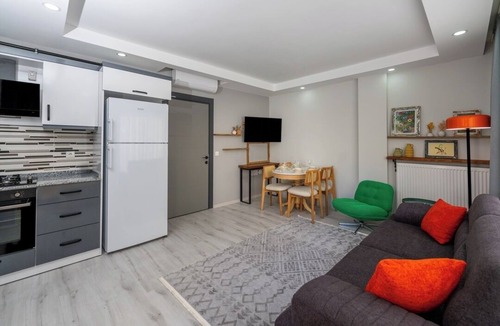 Antalya City Centre Apartment | Charming, 2-bedroom apartment with AC WiFi in amazing Antalya