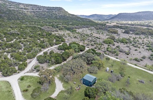 Uvalde County House | Charming Hill Country Escape with Scenic Views & Outdoor Spaces in Concan, Texas