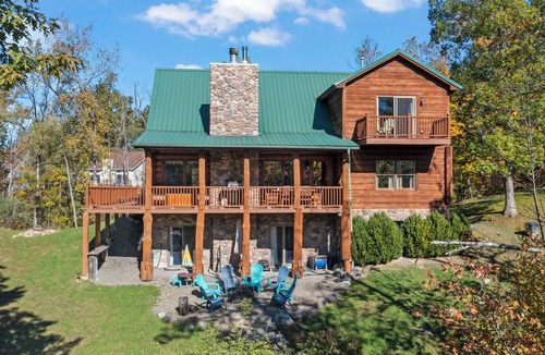 Athens House | Expansive Lake House/Private Dock/Stunning Views/Family & Pet Friendly