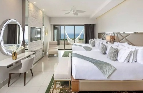 Cabo San Lucas Resort | Garza Blanca Luxury - INSTANT BOOK your stunning 2 bed/3 bath suite!