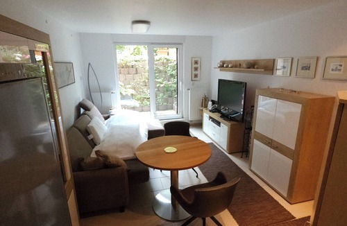 Zuckelhausen Apartment | Individuelle Ferienwohnung im Grünen Südosten von Leipzig mit Eigener Terrasse