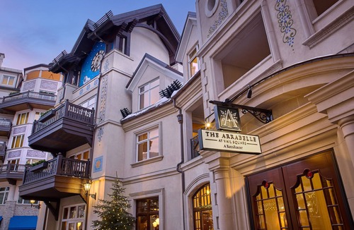 Vail Cabin | Lavish Room + Access to Rooftop Hot Tubs & Pool