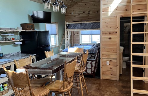 Au Train Cabin | Modern Cabin to relax and unwind