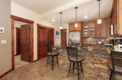 Fraser Condo | Mountain-View | Fireplace, Deck & Ski Season