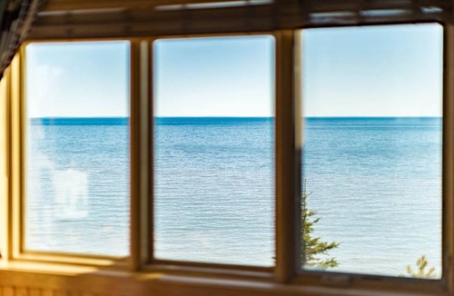 Two Harbors Apartment | Panoramic Lake Views | 2BR w/King Suite | Pools