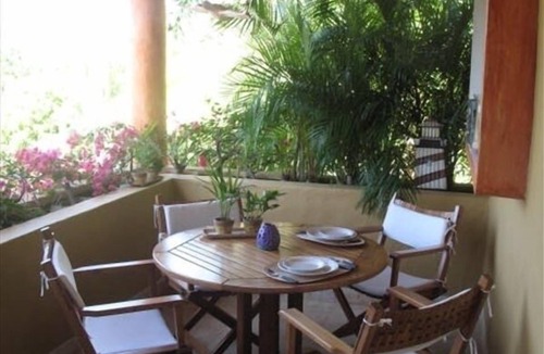Zihuatanejo Apartment | Private beach Exclusive Beach Zihuatanejo, direct access La Ropa RVILLAS SOL