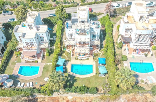Geris Villa | Private Pool Villa Vintage
