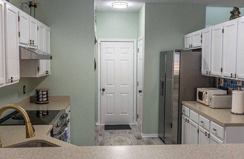 Wayne Condo | Quiet Neighborhood walking by eagle creek close to downtown and speedway