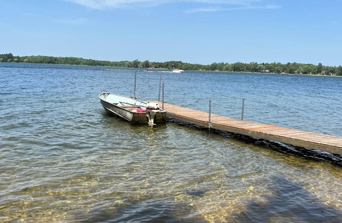 Hackensack Resort | Rainbow's End Resort - Pink Cottage - Newly Remodeled with Private Beach