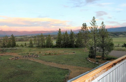Granby Ski Chalet | Rustic Mountain Estate for Weddings & Retreats