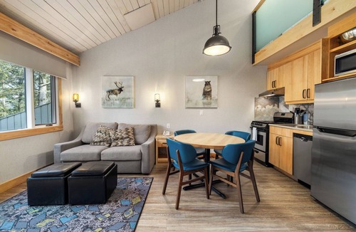 Banff Cabin | Tunnel Mountain Resort