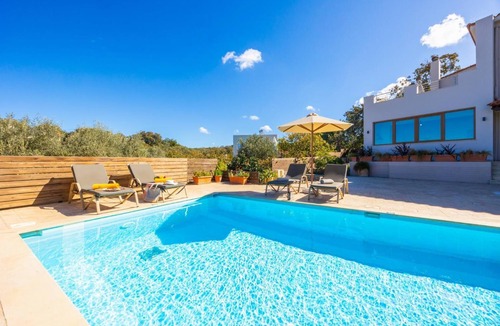 Prines Villa | Villa Aspa - Three Bedroom Villa, Sleeps 6