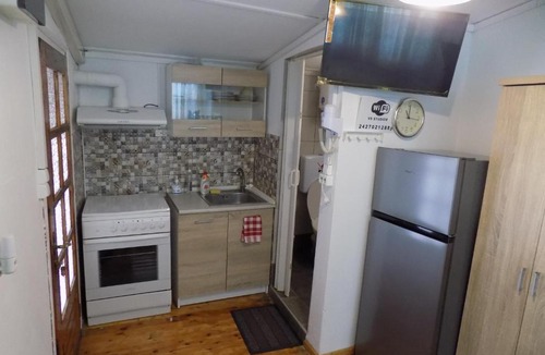 Skiathos Town Bed & Breakfast | VS studios