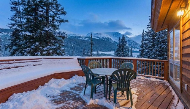 3 BDR Secluded Retreat Stunning Mountain Views in Alma