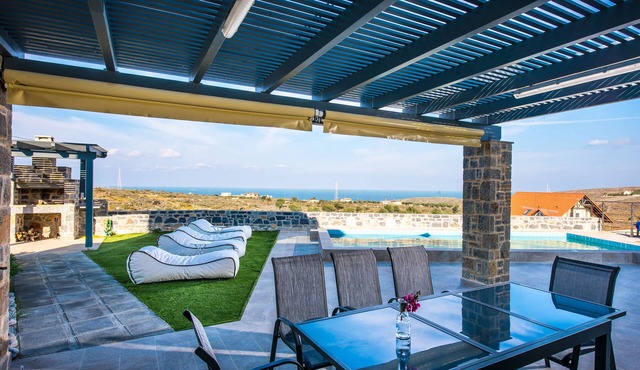 Anna Luxury Villa by Cretevasion in HERAKLION