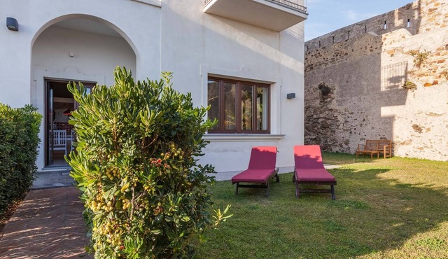 Apartment porch and garden in Tarifa