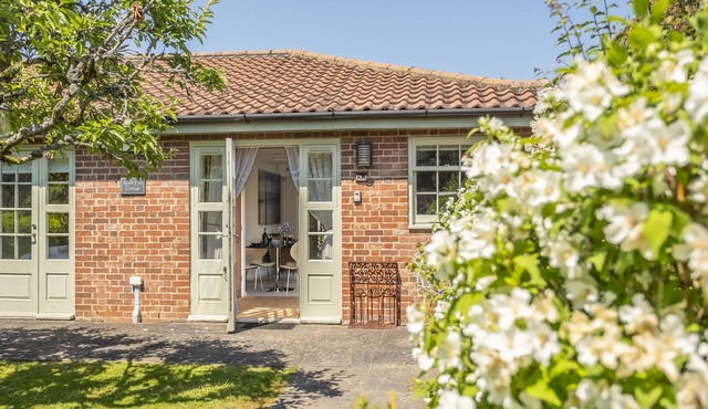 Apple Tree Cottage, Little Walsingham Norfolk in Scarborough Road