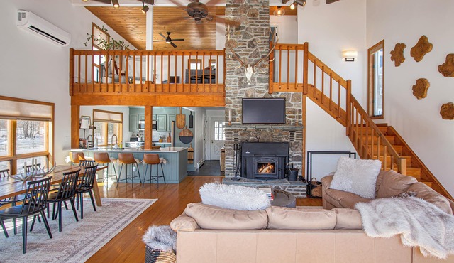 Bluebird Cabin, Tranquil, private 5 acre property, in the heart of the Catskills in Fleischmanns