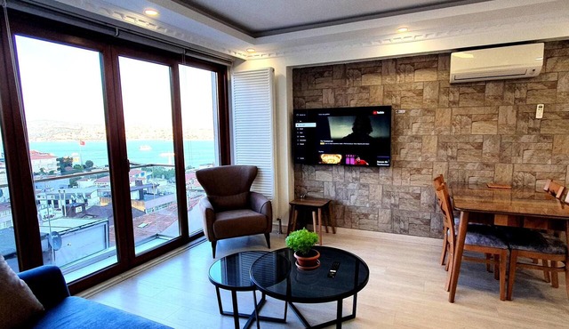Breathtaking Bosphorus View Apartment in Cihangir in Istanbul