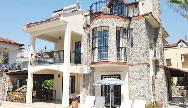 Calis Beach - Beautiful 4 bedroom villa with private pool and WiFi in Fethiye