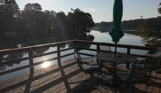 CASA LAGO - LAKE FRONT TOWNHOME w/SPECTACULAR Views w/boat in Hot Springs