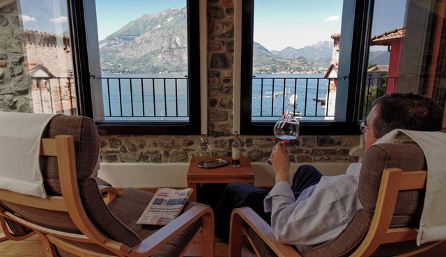 Casa Mara: the Great Beauty of Varenna - Lakefront Haven, Stunning Views [A/C] in Varenna