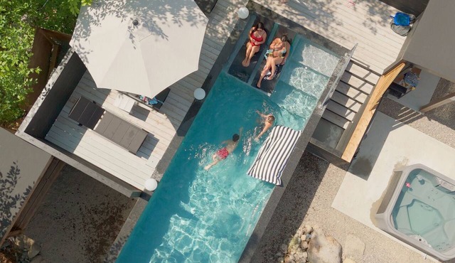 Cedar Hills-Sauna and spa in a Scandinavian style chalet mountainside in Sainte-Adèle