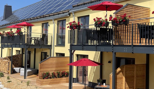 Chalet vacation apartment "Ährenglück", 70 sqm & wellness/fitness/sauna - Bergrödelhof in Feilitzsch