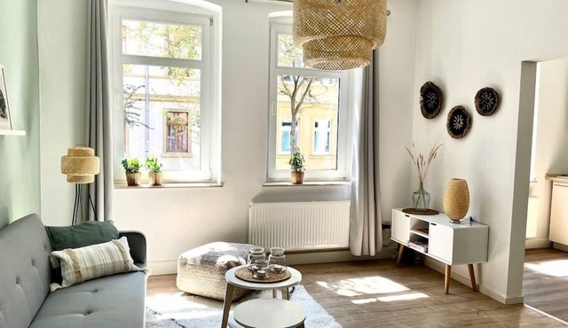 Charming feel-good apartment, close to the center and in a quiet location, dogs allowed in Weimar