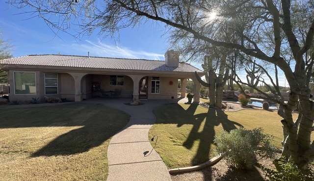 Charming guest house near historic downtown cave creek in Cave Creek