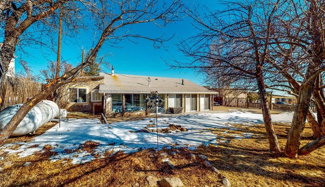 Charming Mountain Stay w/ Enclosed Yard & Grill in Rye