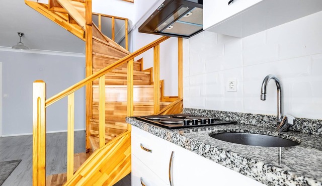 Chic Residence w Balcony 5 min to Bull Statue in Istanbul