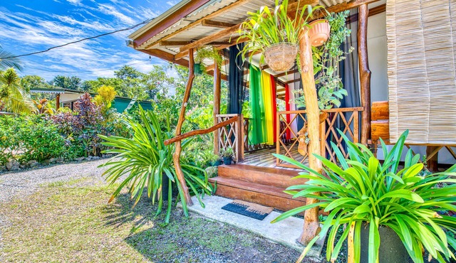 Colibri Ecolodge-Casa Bob Marley 3 min walk beach/town in Puerto Viejo de Talamanca