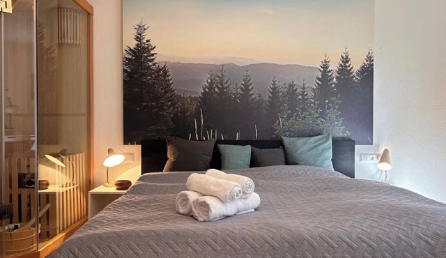 Cozy! Black Forest suite with private sauna & barefoot terrace on the edge of the field 🩵 in Altensteig