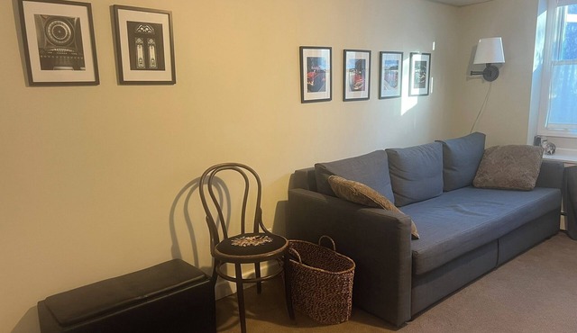 Cozy studio in prime Minneapolis Linden Hills location. in Minneapolis