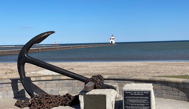 Downtown Kewaunee Lakeshore Gem - Unit 1 in Kewaunee