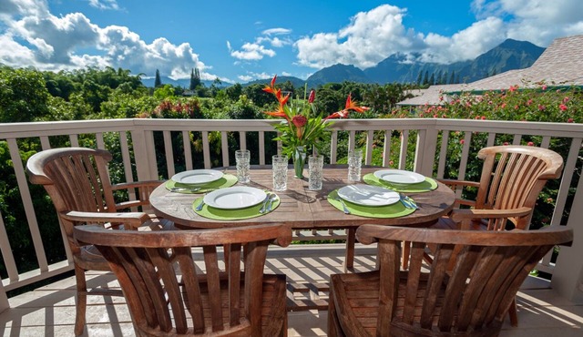 Elegant Tropical Villa w/Ocean & Mountain Views - Walk to Beaches & Dining! in Princeville