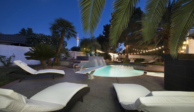 Escape To Modern Luxury-1.5 Miles to the Strip! So close to everything you want! in Las Vegas