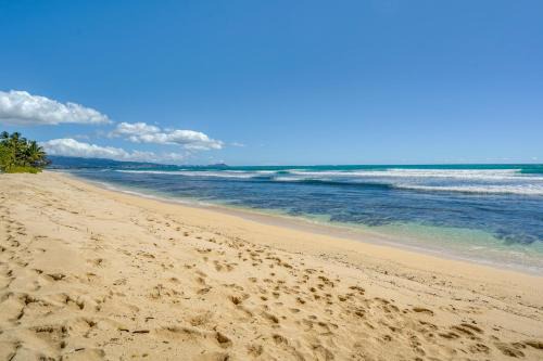 Ewa Beach Apartment ~ 1 Mi to Puʻuloa Beach Park! in Kapolei