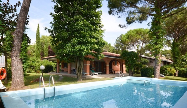 Exclusive villa with stunning private pool in Lignano Sabbiadoro