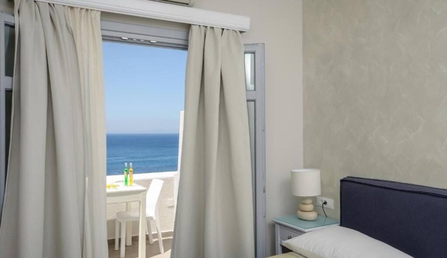 Grotta Hotel in Naxos